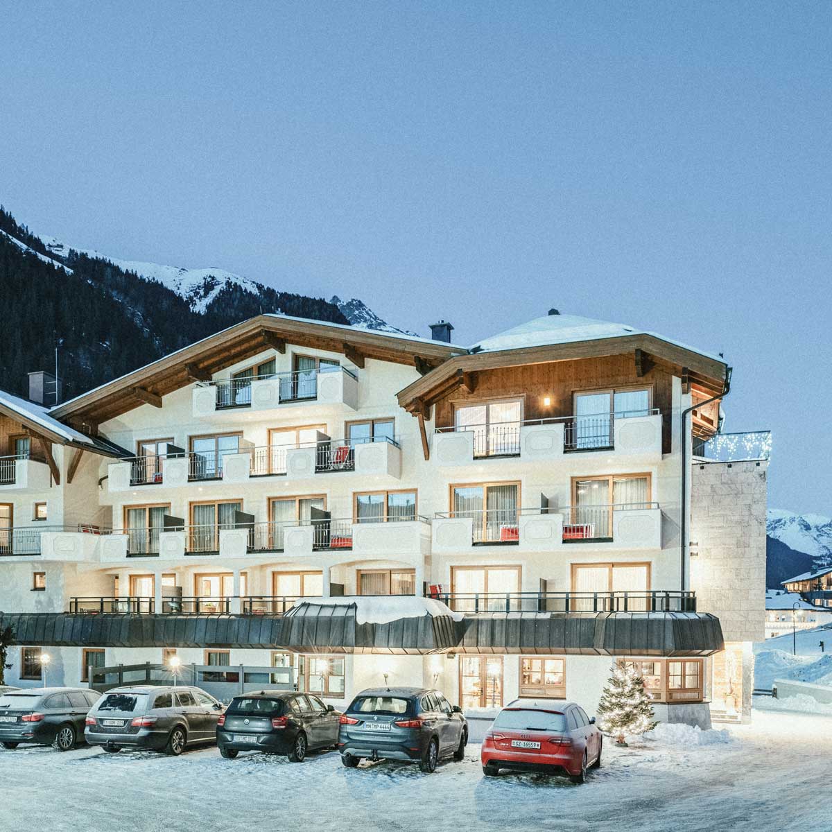 Hotel Olympia Ischgl Lage Winter 01