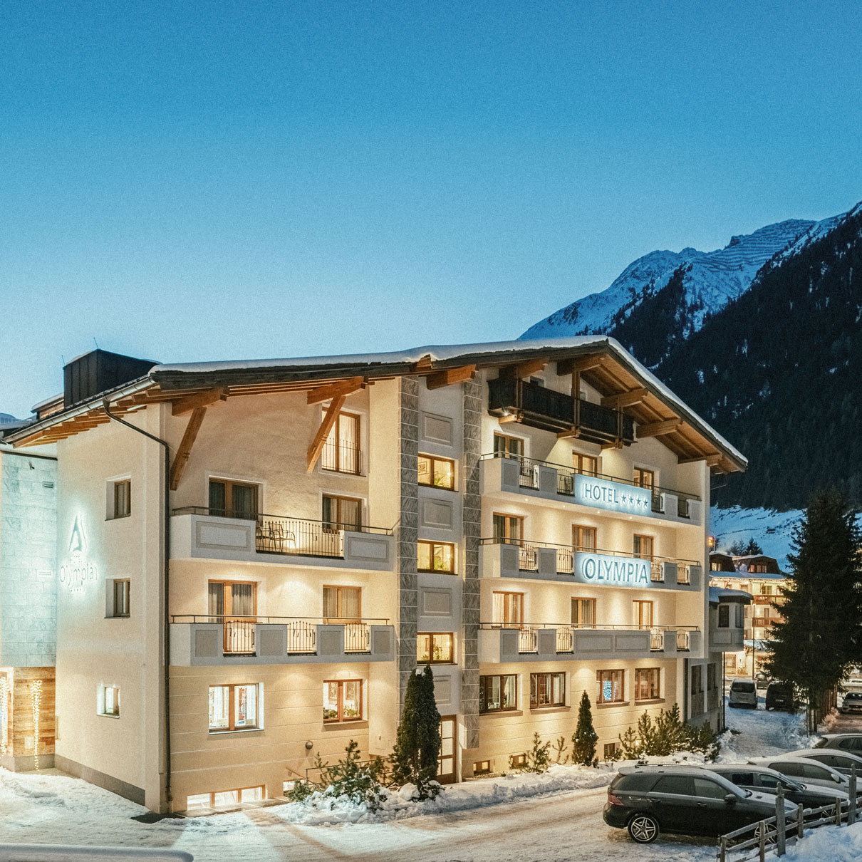 Hotel Olympia Ischgl Lage Winter.jpg